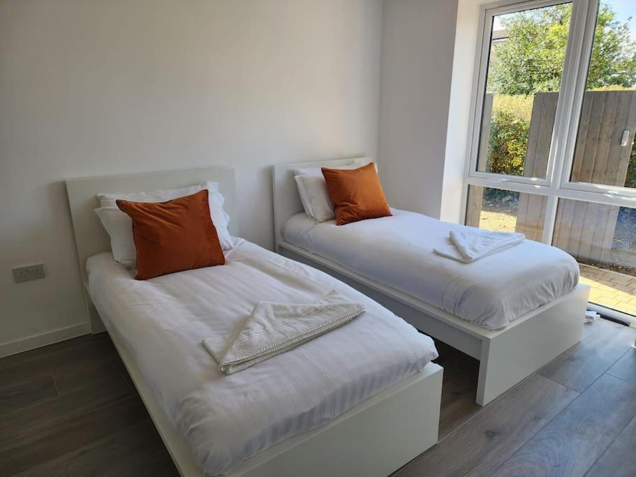Paradigm Court, Modern 3-bedroom Flat 1, Oxford